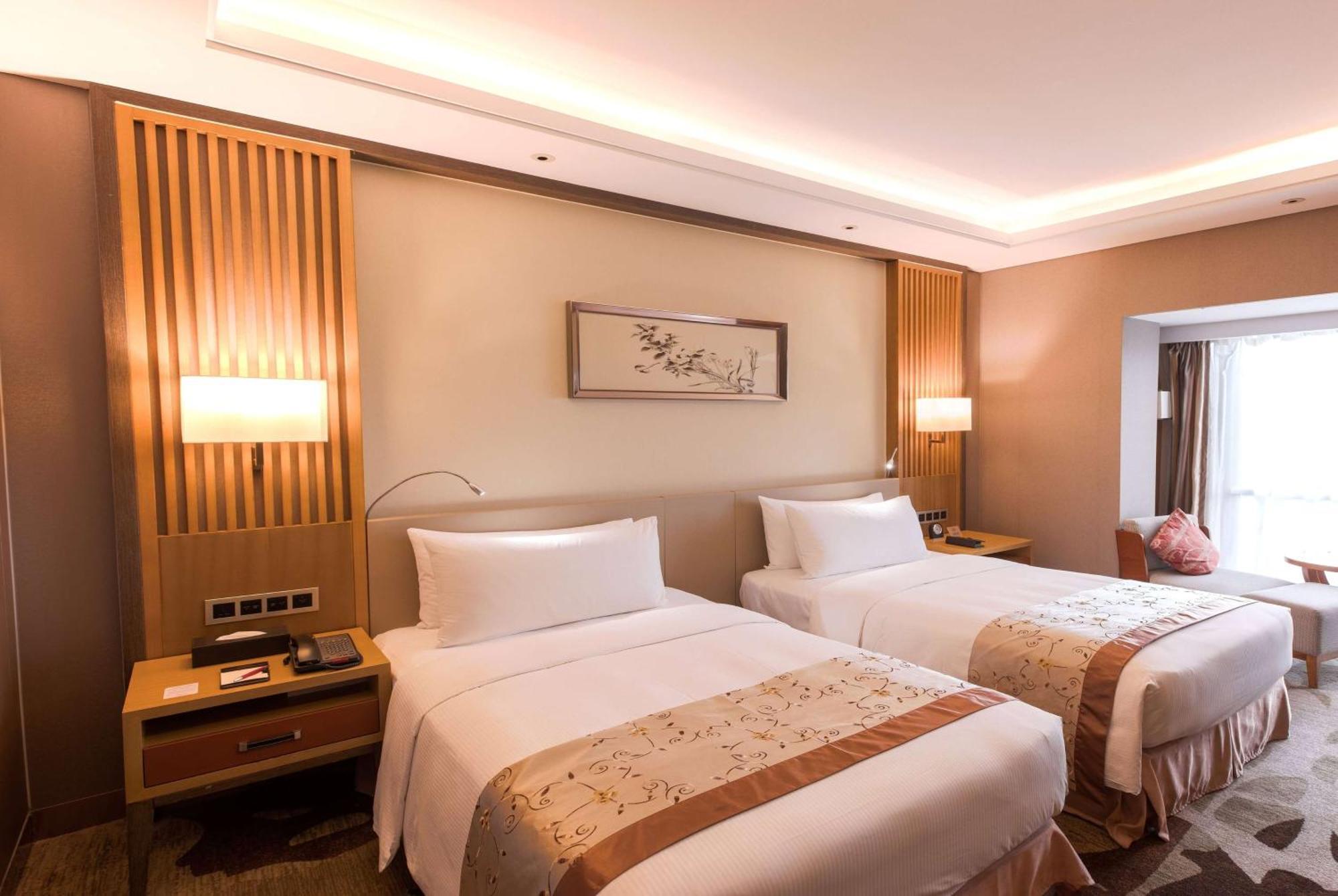 Hotel Ramada Plaza By Wyndham Fuzhou South Extérieur photo